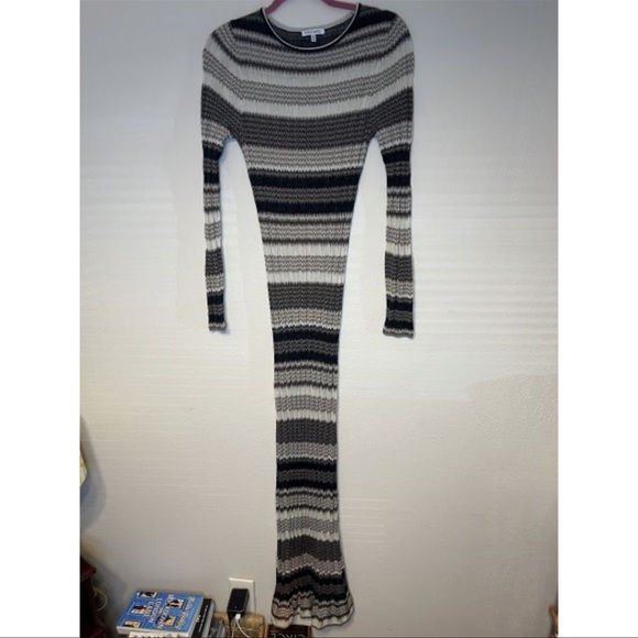 RONNY KOBO cream and black striped long sleeve fitted knit maxi dress M - Picture 2 of 7